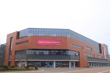 阳光节造膜玻璃